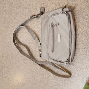 Baggallini purse grey outside pink inside